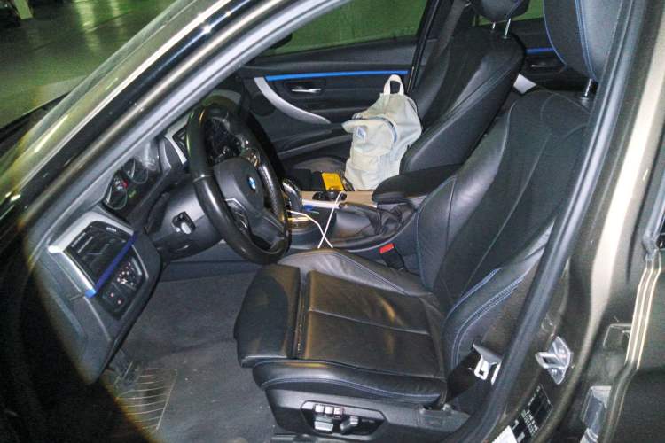 Used BMW 3 Series 2018 320i M Sport Package
