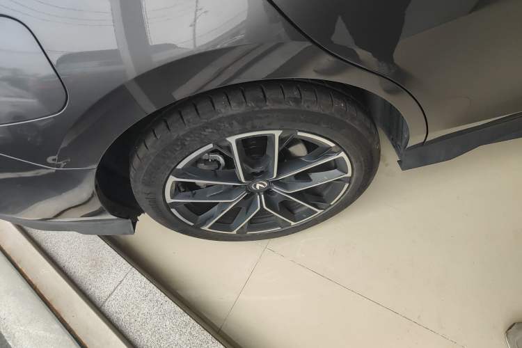 Used Changan UNI-V iDD 2024 Blue Whale Smart Electric iDD 136km ZhiKu Model