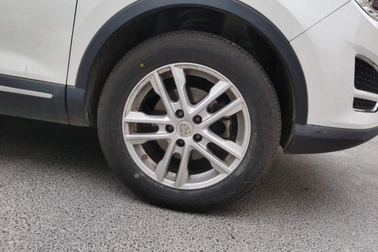 Used Baojun 560 2016 1.8L Manual Value Edition
