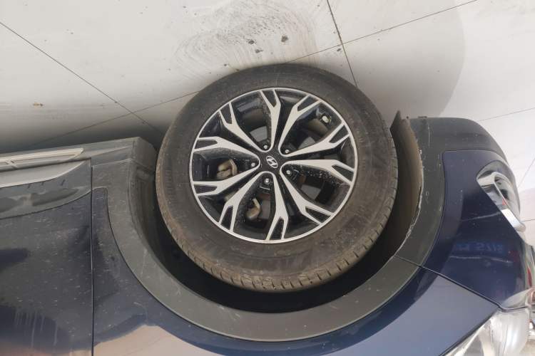 Used Hyundai Santa Fe 2017 2.0T Automatic All-Wheel Drive Smart 7-Seater