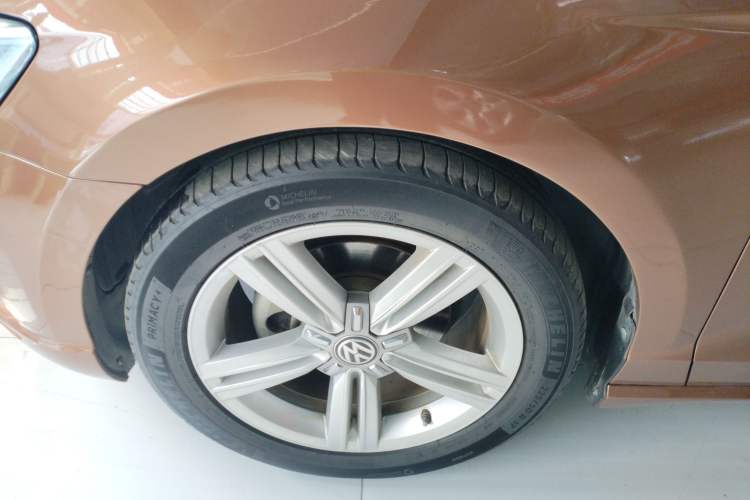 Used Volkswagen Lamando 2017 230TSI DSG Fashion Edition