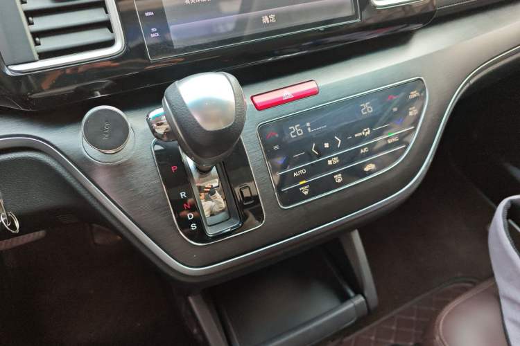 Used Honda Elysion 2016 2.4L Classic Edition
