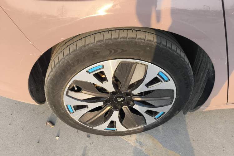 Used NETA S 2022 Pure Electric 715 km Range Rear-Wheel Drive Mid-Range Version