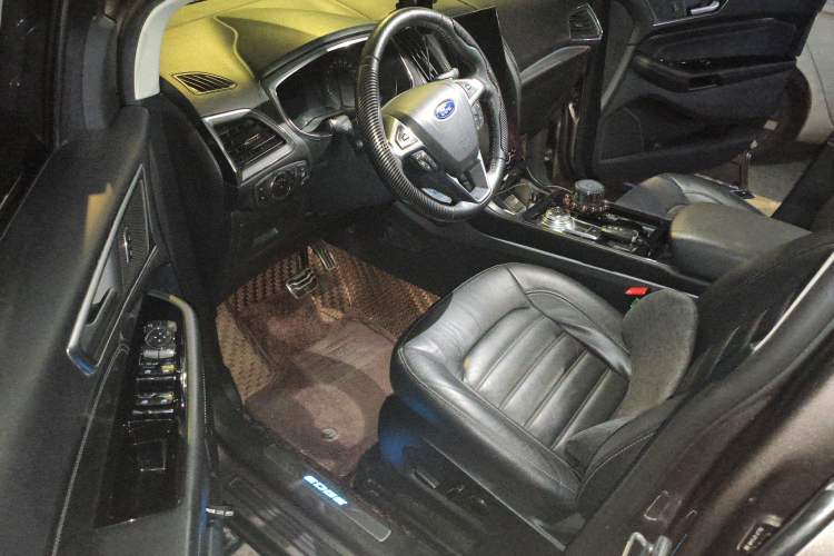 Used Ford Edge 2020 EcoBoost 245 Two-Wheel Drive Titanium 7-Seater