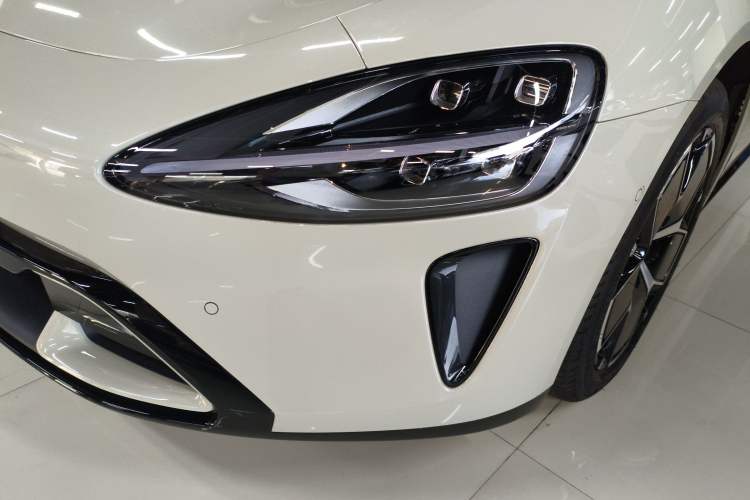 Used  SU7 2024 Rear-Drive Long-Range Intelligent Driving Version
