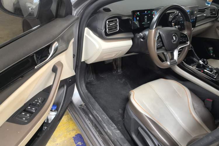 Used BYD Qin PLUS 2023 Champion Edition EV 420KM Leading Model