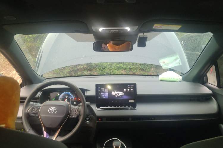 Used Toyota Corolla Cross 2026 Model 2.0L Smart Electric Hybrid Dual-Engine Elite Edition
