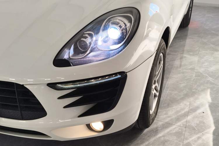 Used Porsche Macan 2017 Macan 2.0T