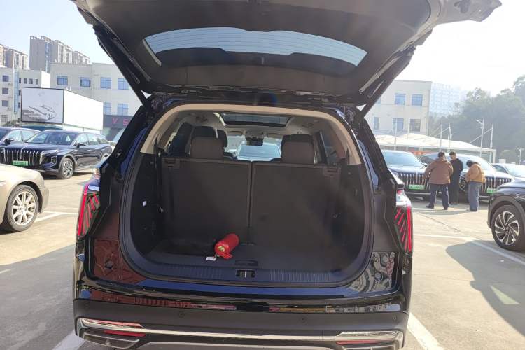 Used Hongqi HS7 PHEV 2024 2.0T PHEV Four-Wheel Drive Flagship Edition 6 Seats
