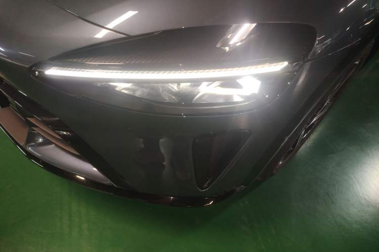 Used  YU7 2025 Ultra-Long Range High-Performance All-Wheel-Drive Max Edition