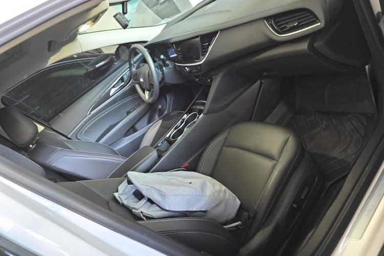 Used Buick Regal 2024 25T Deluxe Edition