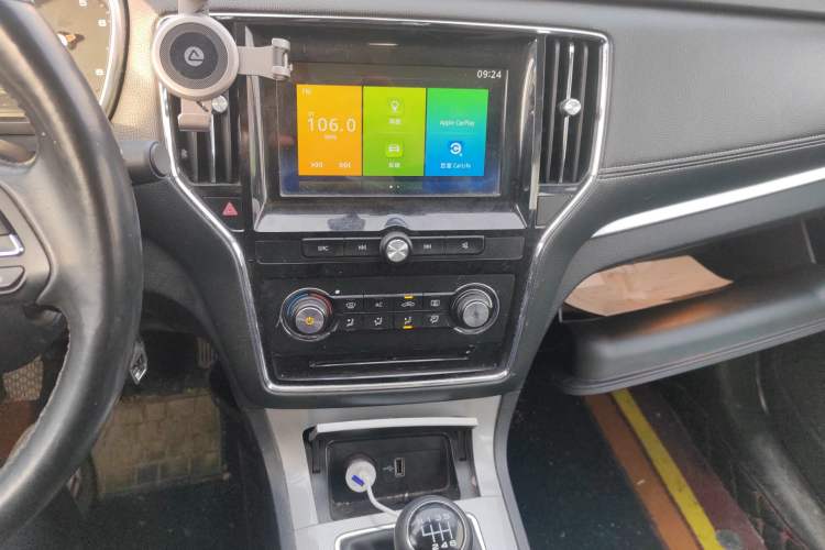 Used Roewe RX5 2018 20T Two-Wheel Drive Manual Flagship Edition