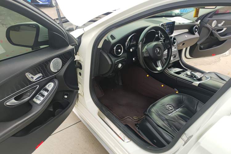 Used Mercedes-Benz C-Class 2017 Restyled C 180 L Fashion Edition Sport Version