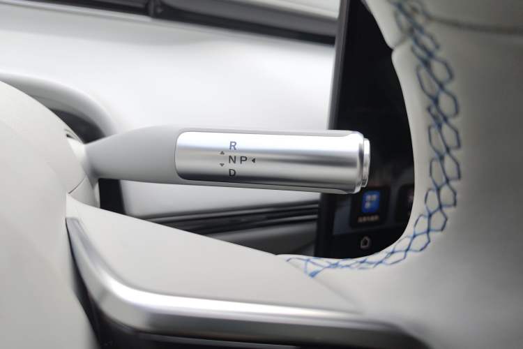 Used Hima Luxeed S7 2025 705 km Max
