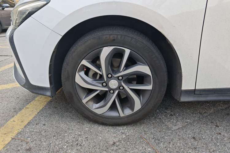 Used Buick Velite 6 2019 Connected Fashion Model
