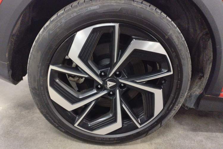 Used  S07 2024 215Max Qiankun Intelligent Driving ADS SE Range-Extended Version
