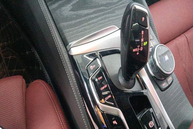 Used BMW 5 Series 2023 530Li Luxury Edition M Sport Package