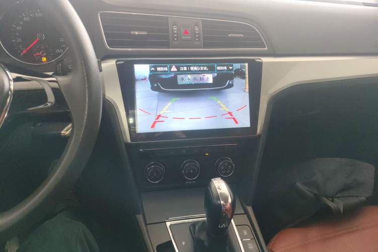 Used Volkswagen Lamando 2018 230TSI DSG Fashion Edition
