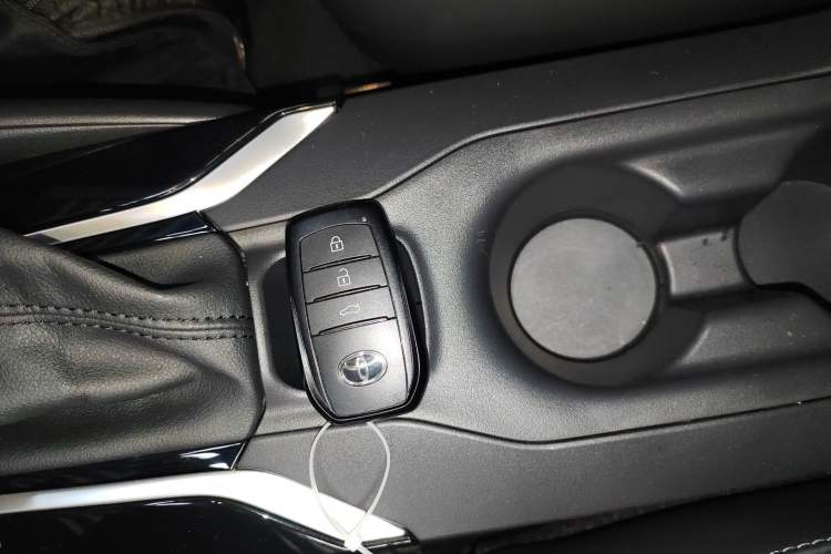 Used Toyota Corolla 2024 1.8L Smart Electric Hybrid Dual-Engine Elite Edition
