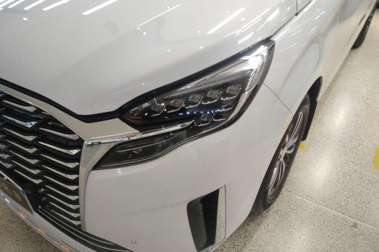 Used Buick GL8 2023 ES Lu Zun Deluxe Model
