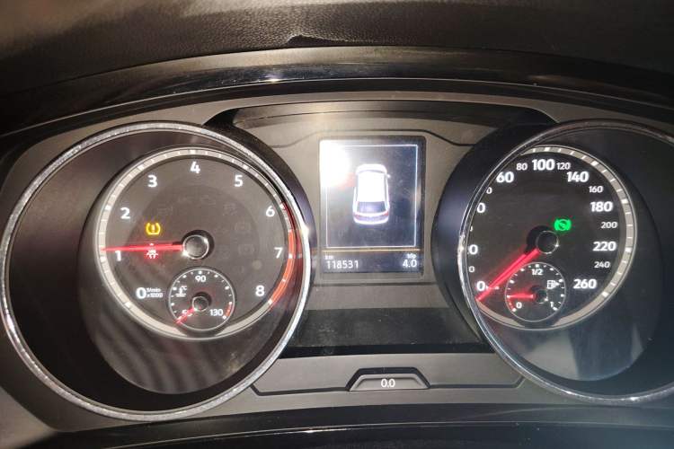 Used Volkswagen Tiguan L 2019 330TSI Automatic Two-Wheel Drive Smart Luxury Version China VI Standard
