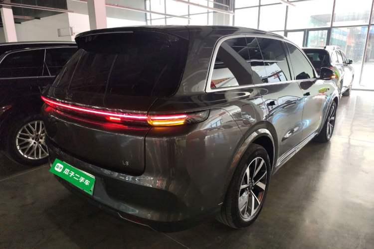 Used Li Auto L8 2023 Pro Model
