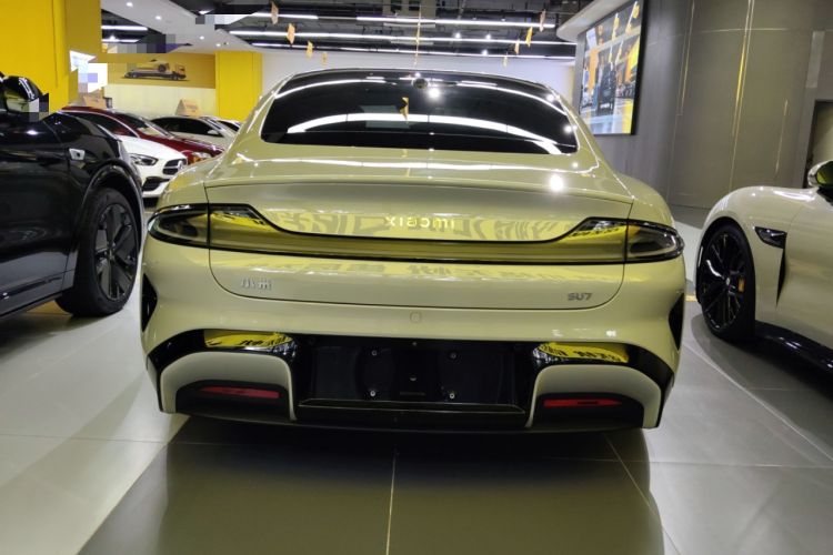 Used  SU7 2024 Rear-Drive Long-Range Intelligent Driving Version
