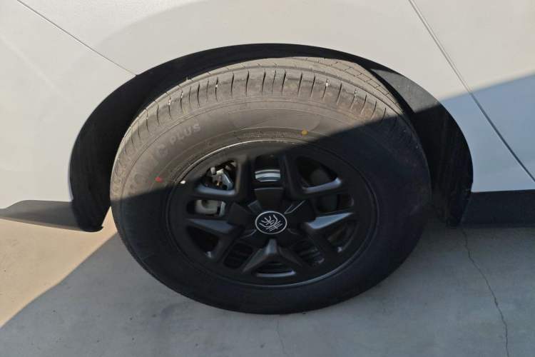 Used BYD Qin PLUS 2025 DM-i Smart Drive 55KM Leading Model
