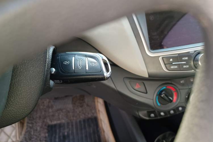 Used Chevrolet Sail 2015 Sail 3 1.3L AMT Ideal Edition
