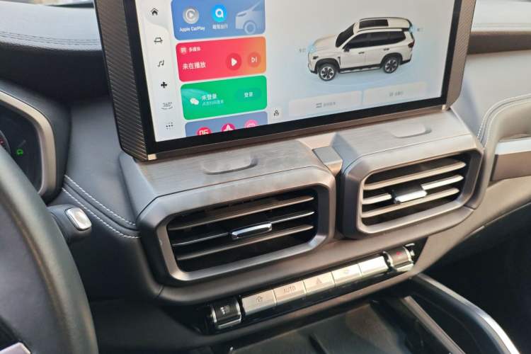 Used SAIC MAXUS Territory 2023 2.0T Cross-Country Luxury Edition 7 Seats