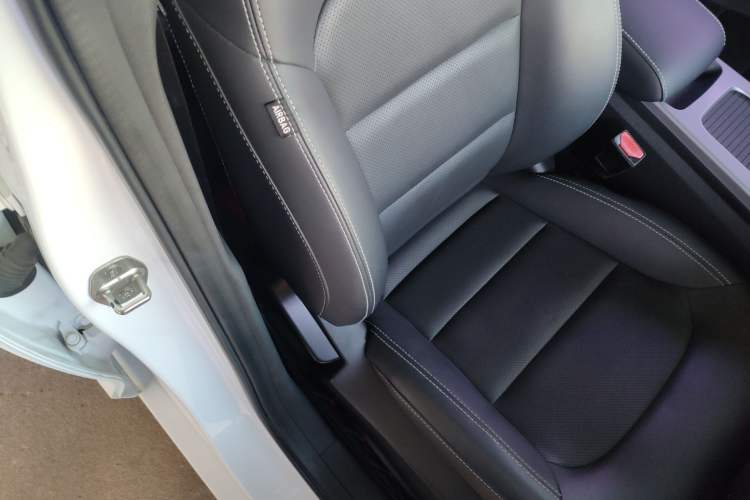 Used Geely Auto Emgrand GL 2017 1.8L DCT Elite Model
