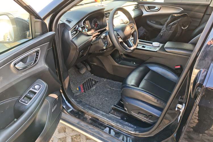 Used Roewe RX5 2020 PLUS 300TGI Automatic Ali National Style Luxury Edition
