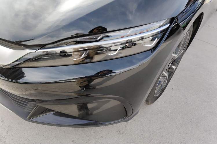 Used BYD Han 2024 EV Glory Edition 605KM Front-Wheel-Drive Premium Model
