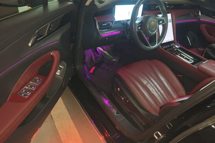 Used Hongqi H5 2024 2.0T Automatic Smart Connect Flagship Edition
