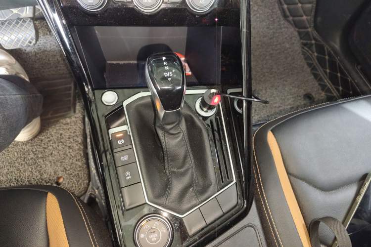 Used Volkswagen Tayron 2019 330TSI Four-Wheel Drive Luxury Version China V Standard
