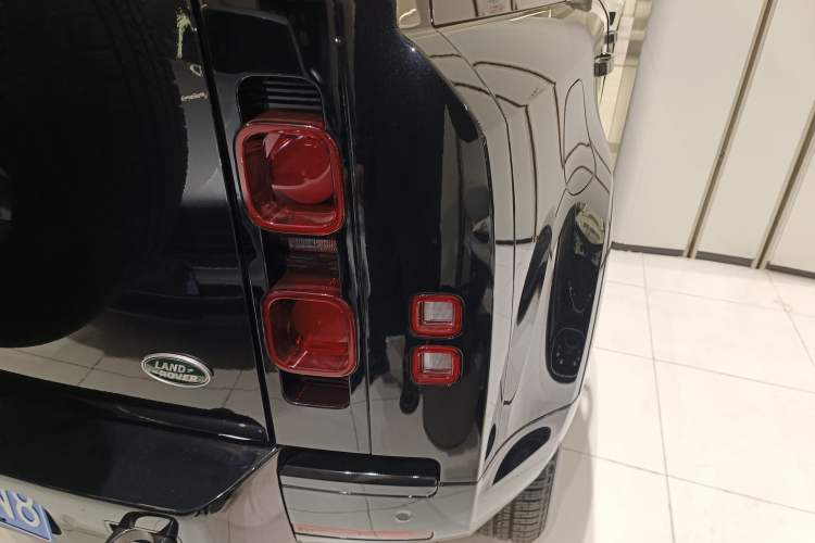 Used Land Rover Defender 2024 110 3.0T P400 X-DYNAMIC HSE
