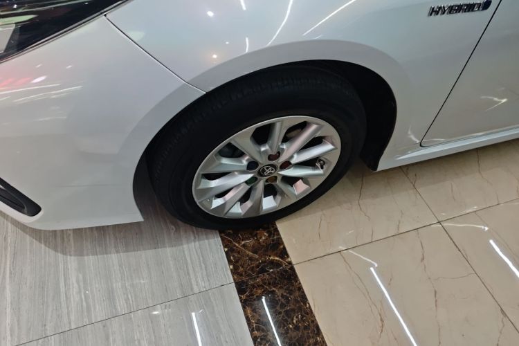 Used Toyota Corolla 2021 Dual-Motor 1.8L E-CVT Elite Edition
