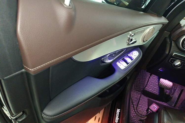 Used Mercedes-Benz GLC 2022 Refreshed GLC 260 L 4MATIC Dynamic Edition
