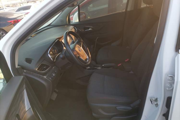 Used Buick Encore 2016 18T Automatic Two-Wheel Drive Urban Leading Edition