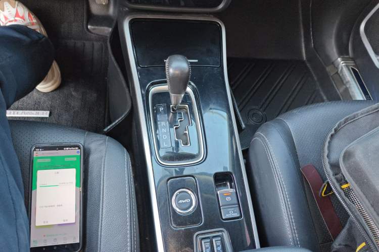 Used Mitsubishi Outlander 2018 2.4L 4x4 Elite Edition 5 Seats