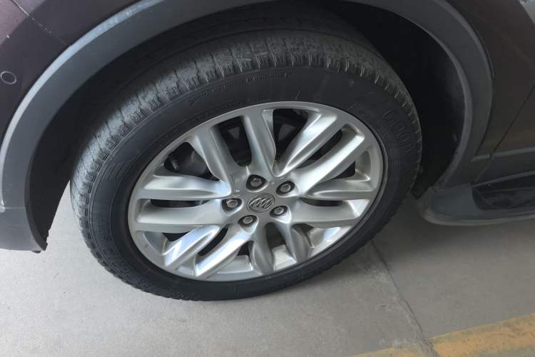 Used Buick Envision 2018 28T Four-Wheel Drive Luxury Model