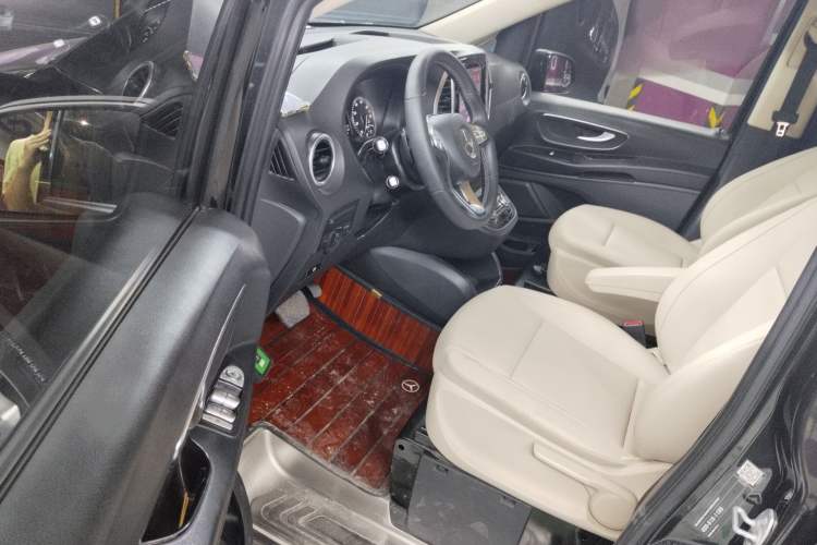 Used Mercedes-Benz Vito 2016 2.0T Business Edition
