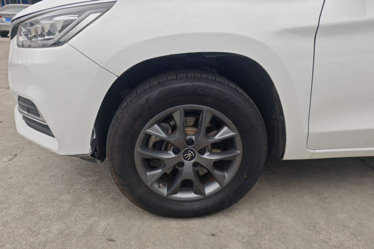 Used BYD Song 2020 Classic Edition 1.5T Manual Luxury Model