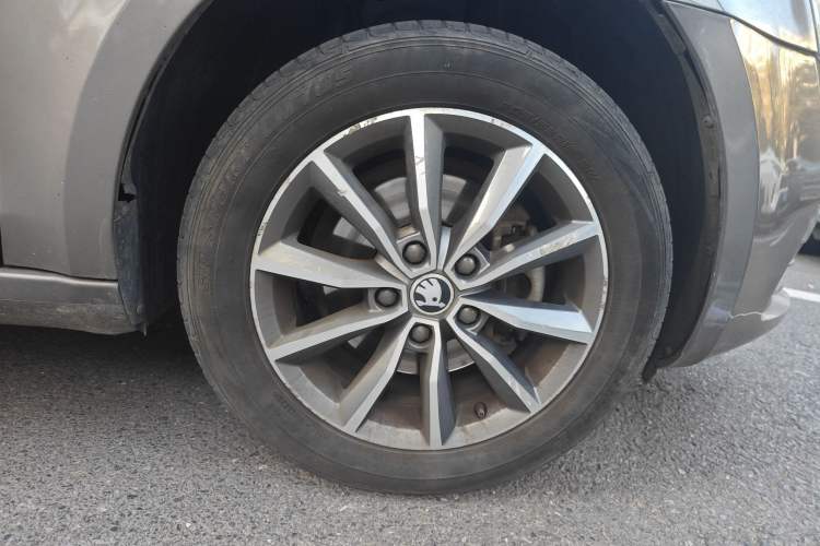 Used Skoda Octavia 2017 1.6L Automatic Chuanxing Edition
