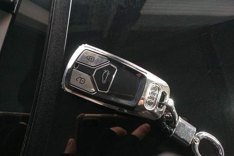 Used Audi Q5L 2023 40T Luxury Dynamic Model
