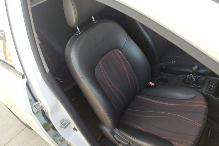 Used Chevrolet Sail 2013 Sedan 1.2L Manual Fashionable Happiness Edition
