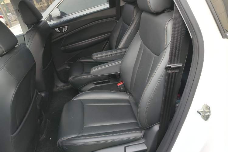 Used Wuling Jiachen 2022 1.5L Manual Comfort Edition
