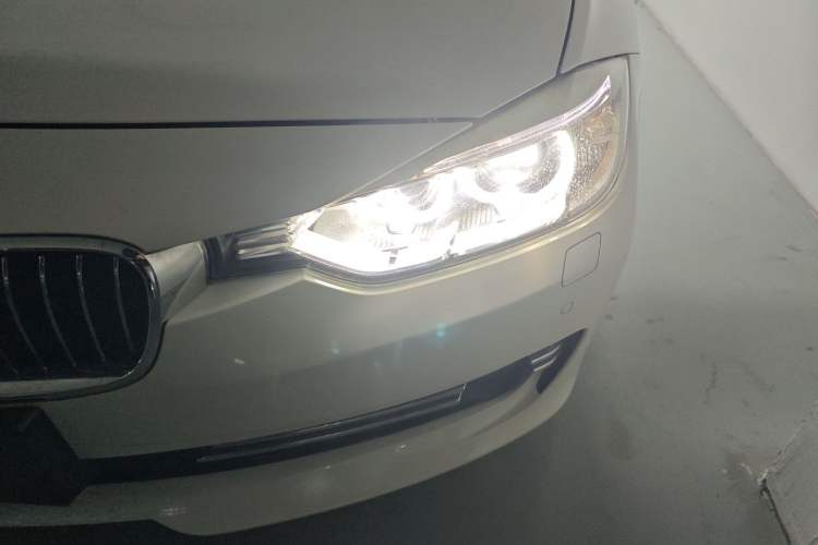 Used BMW 3 Series 2014 320Li Luxury Design Package
