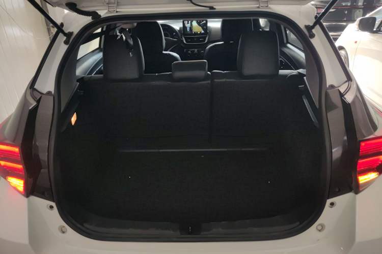 Used Toyota YARiS L 2020 X-Trail X 1.5L CVT Luxury Edition