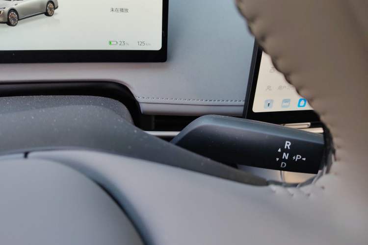 Used Nissan N7 2025 510 Pro